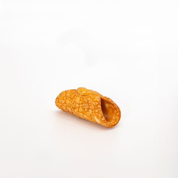 Cannolo siciliano mignon vuoto con cialda croccante, ideale da farcire. Venduto da Orobica Food.