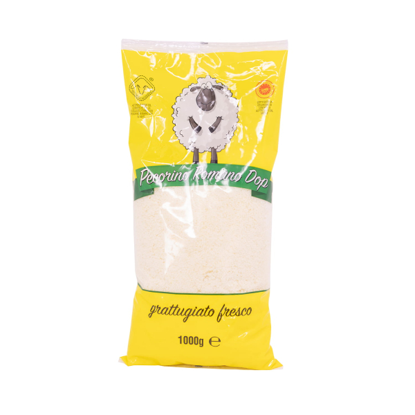 Busta di Pecorino Romano DOP grattugiato da 1 kg, confezione flessibile. All'interno della busta, il formaggio grattugiato è di colore chiaro e granulare. Venduto da Orobica Food.