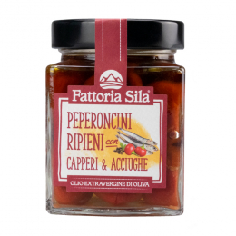 Peperoncini ripieni con capperi e acciughe 
